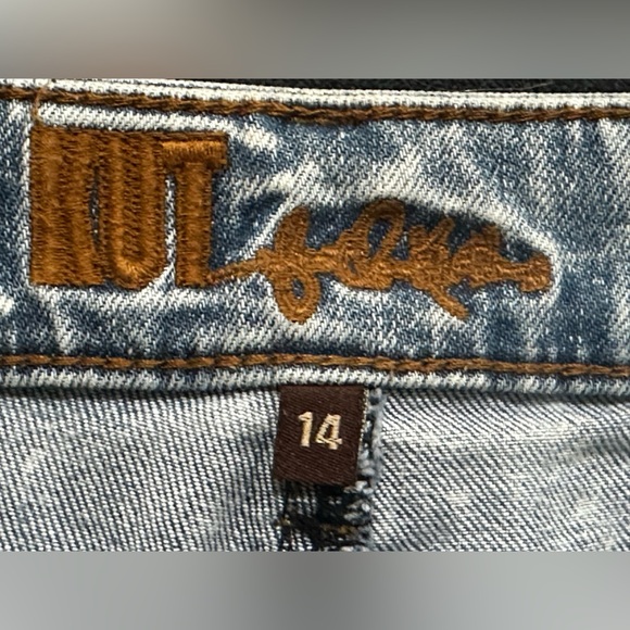 Denim Blue Shorts - Picture 5 of 6